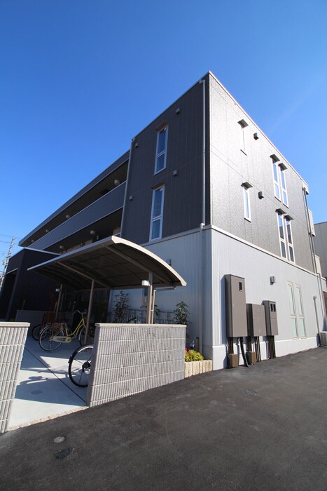 物件外観写真1　(外観写真)