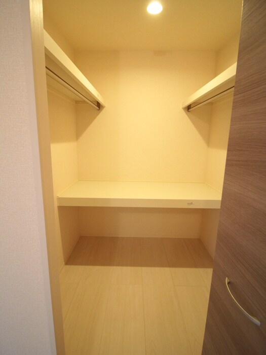 物件内観写真17　(収納)