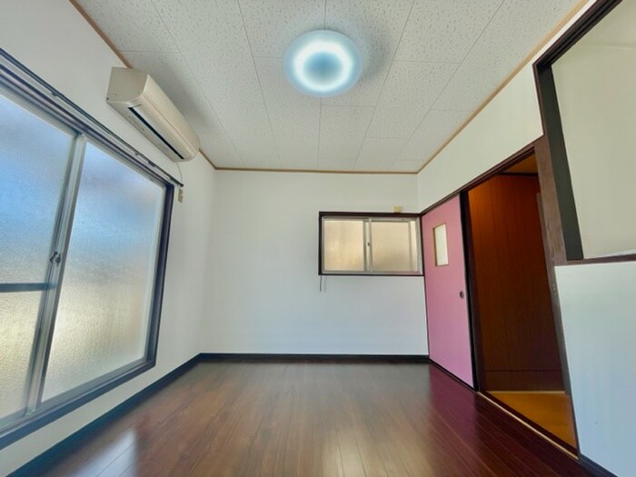 物件内観写真9　(居室)