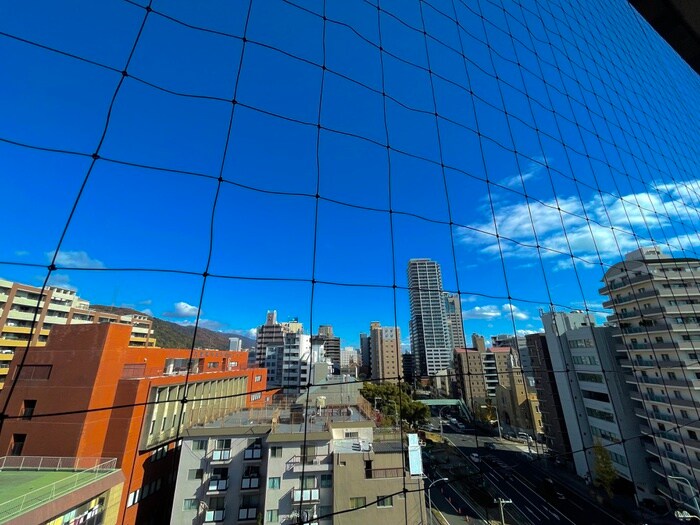 物件内観写真16　(室内からの展望)