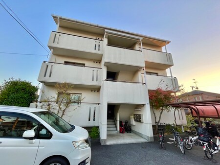 マンション雅外観写真