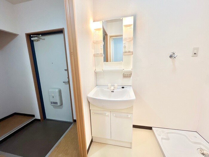 物件内観写真9　(洗面)