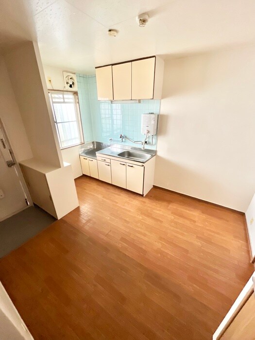 物件内観写真9　(居室)