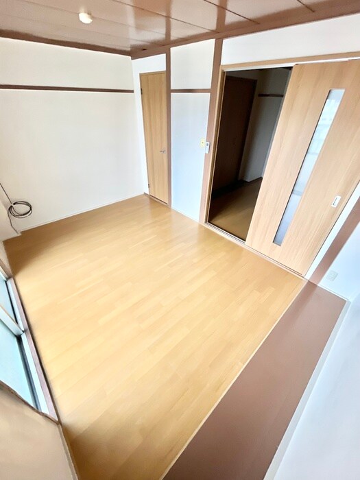 物件内観写真12　(居室)