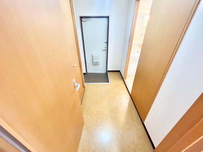 物件内観写真20　(廊下)