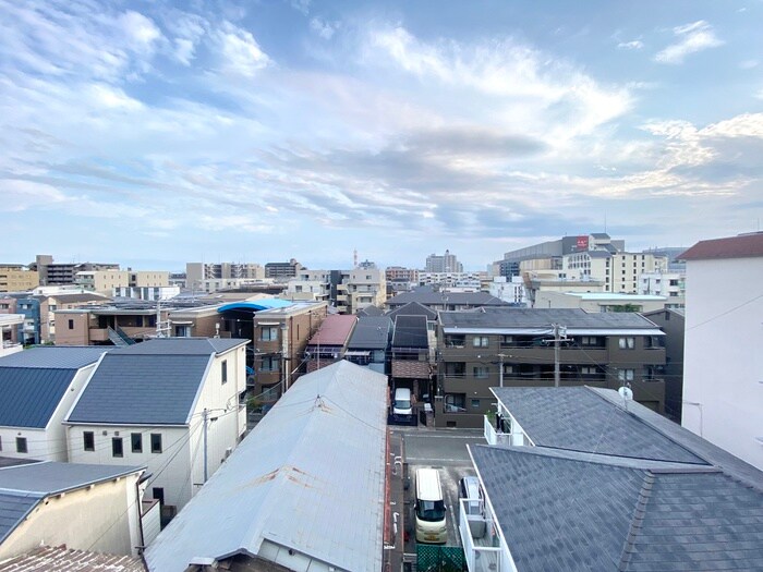 物件内観写真14　(室内からの展望)