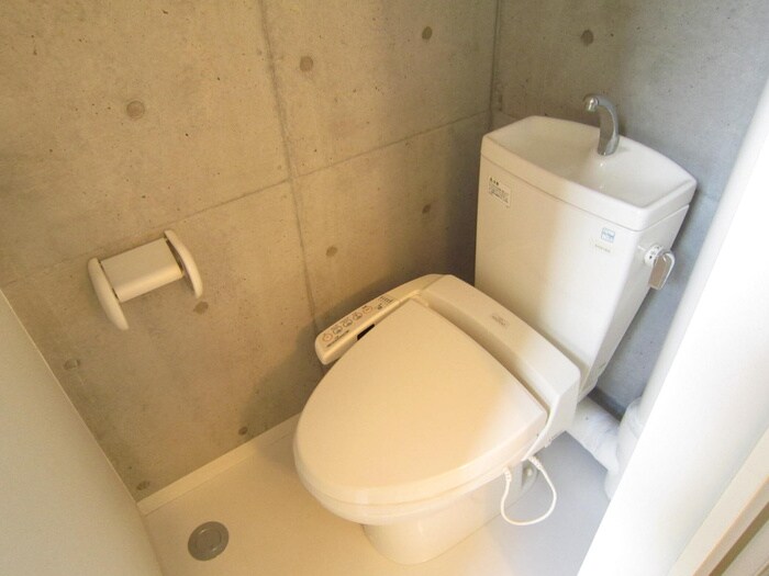 物件内観写真9　(トイレ)