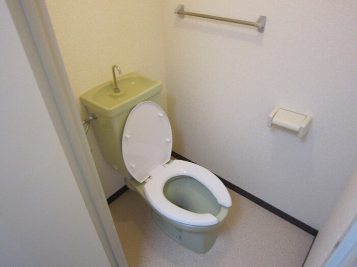 物件内観写真10　(トイレ)