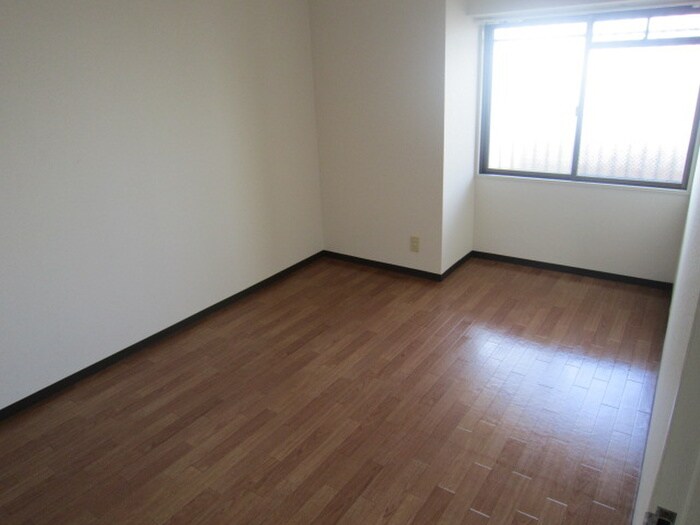 物件内観写真12　(居室)