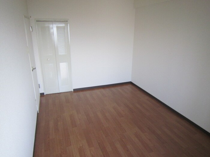 物件内観写真16　(居室)