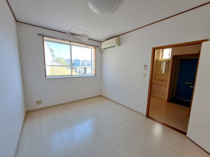 物件内観写真7　(居室)