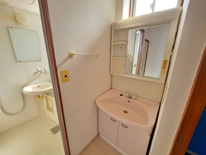 物件内観写真11　(洗面)