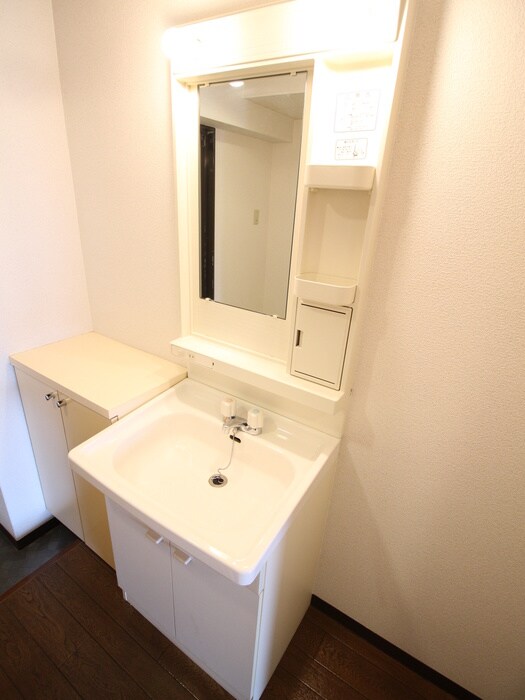 物件内観写真11　(洗面)