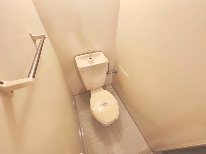 物件内観写真11　(トイレ)