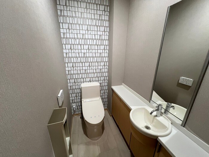 物件内観写真16　(トイレ)