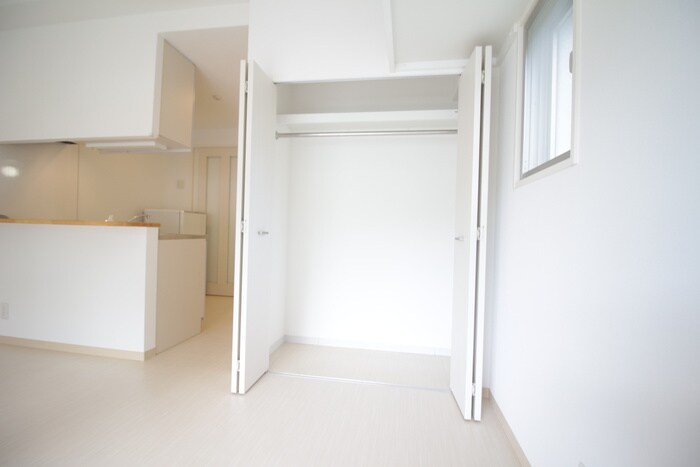 物件内観写真13　(収納)