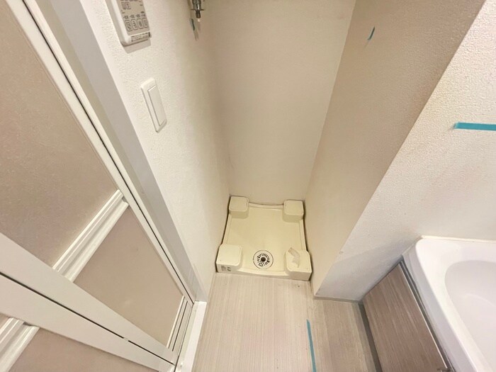 物件内観写真20　(洗濯機置場)