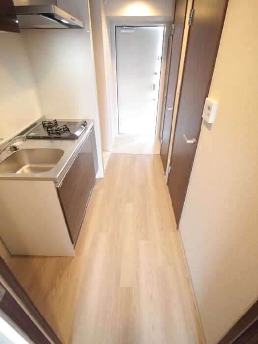 物件内観写真8　(廊下)