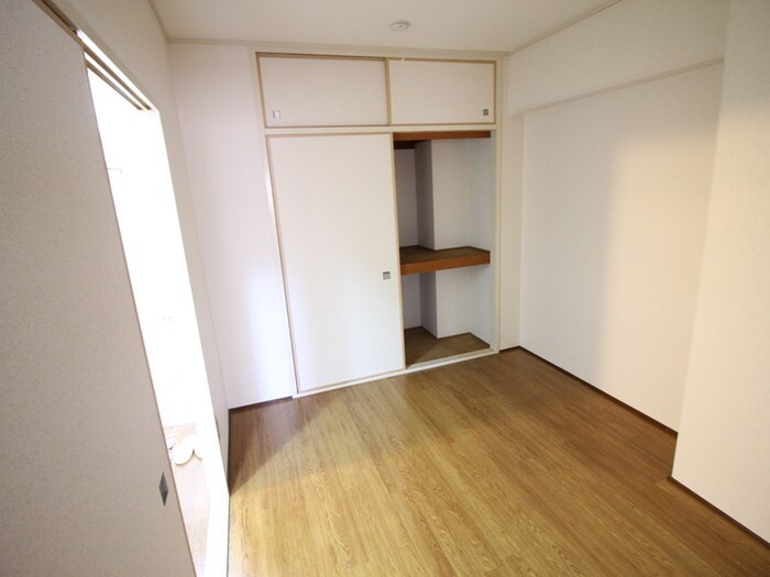 物件内観写真19　(居室)