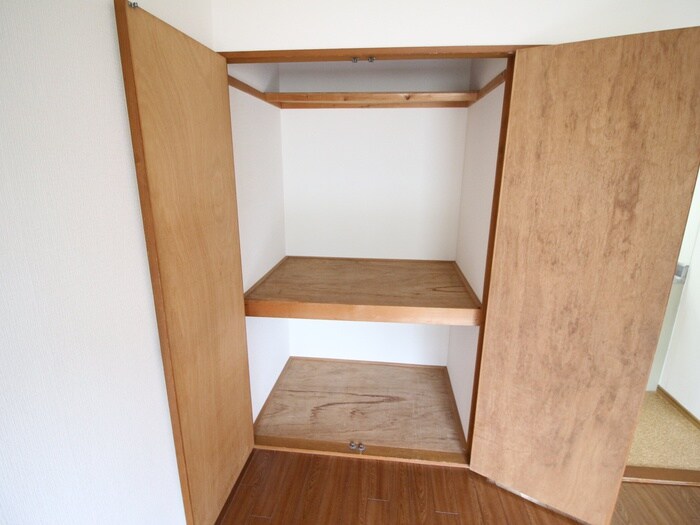 物件内観写真8　(収納)