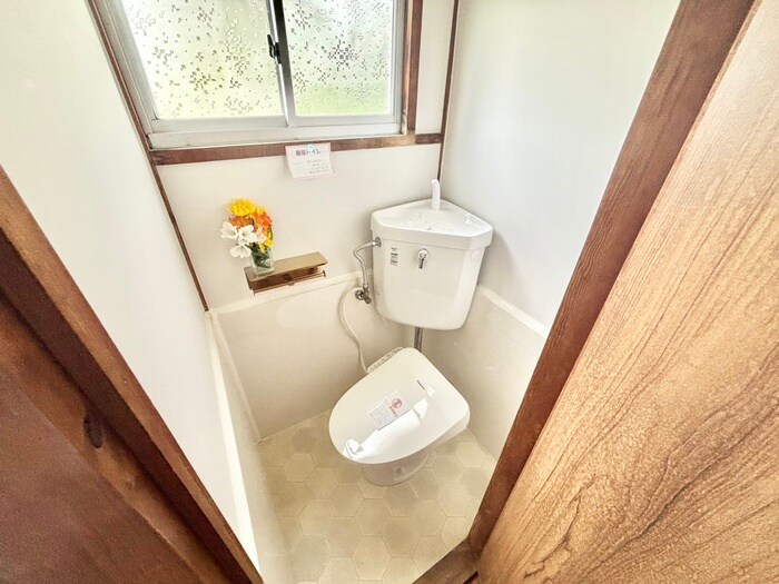 物件内観写真14　(トイレ)