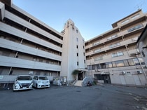 ロイヤルハイツ秀の外観写真