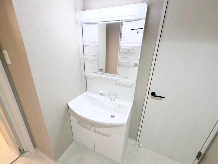 物件内観写真11　(洗面)