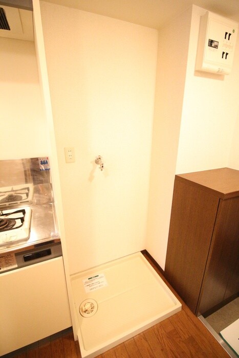 物件内観写真13　(洗濯機置場)