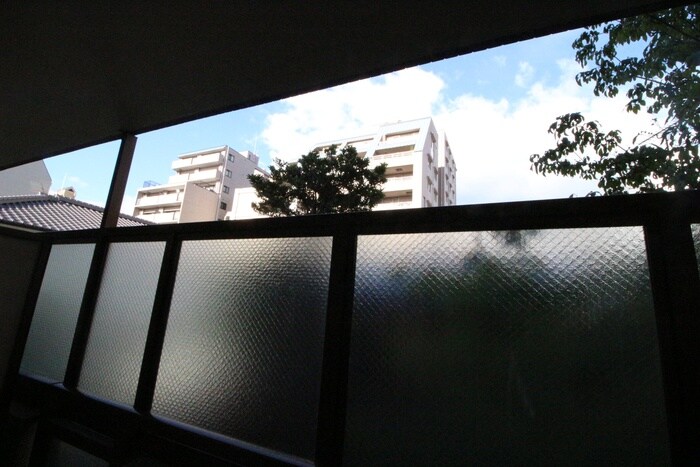 物件内観写真16　(室内からの展望)