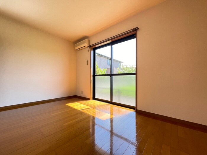 物件内観写真14　(居室)