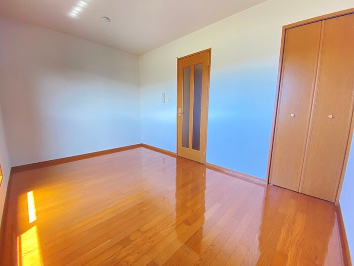 物件内観写真19　(居室)