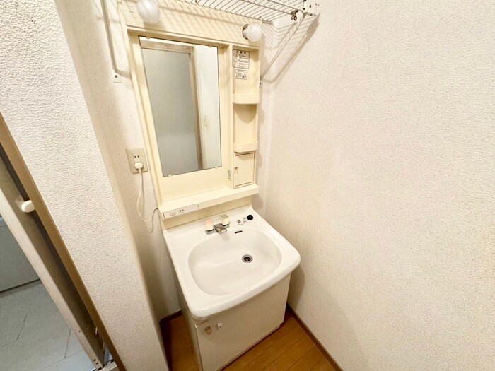 物件内観写真12　(洗面)