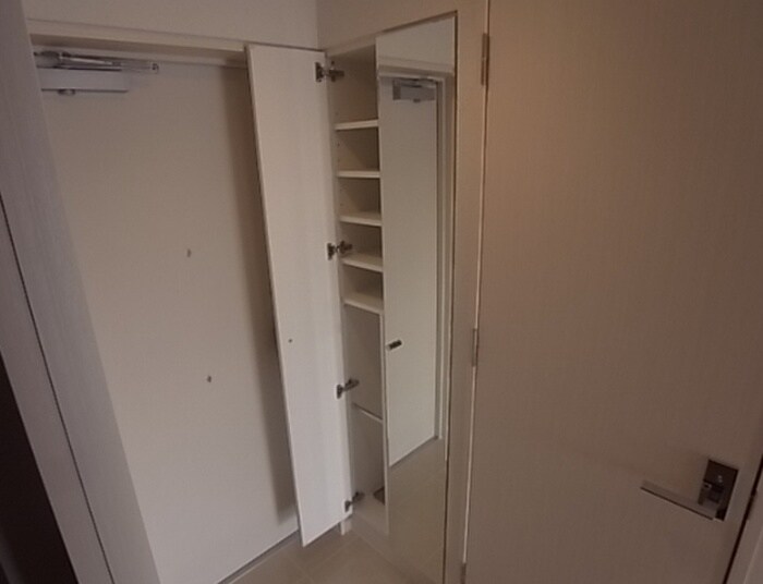 物件内観写真14　(靴箱)