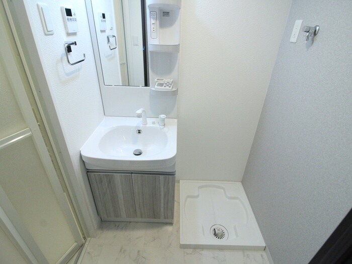 物件内観写真8　(洗面)