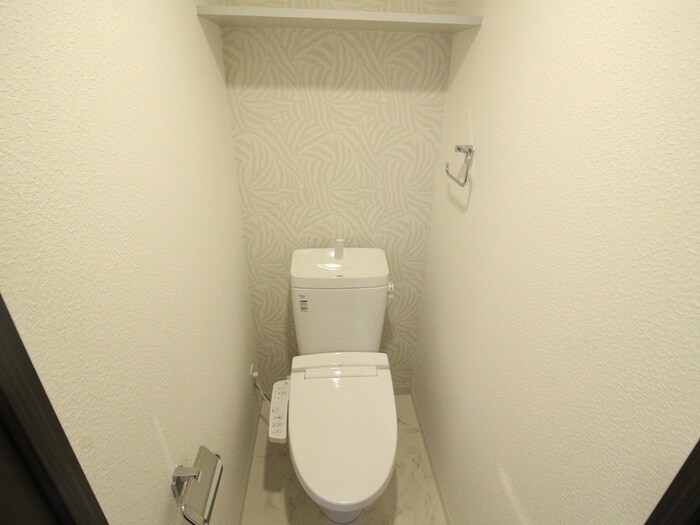 物件内観写真9　(トイレ)