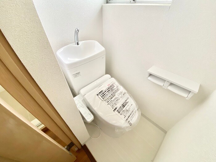 物件内観写真11　(トイレ)