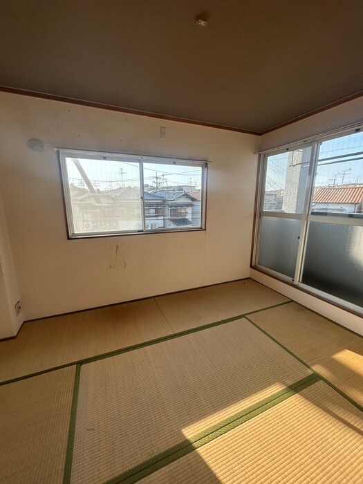 物件内観写真5　(居室)