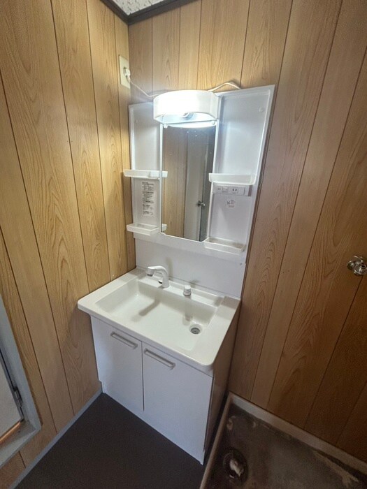 物件内観写真11　(洗面)