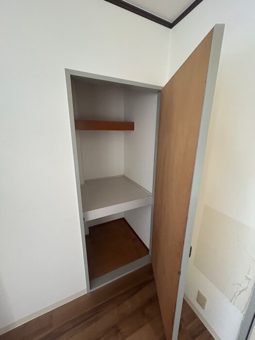 物件内観写真18　(収納)