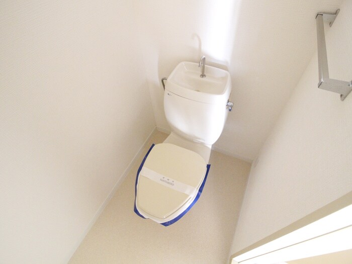 物件内観写真11　(トイレ)