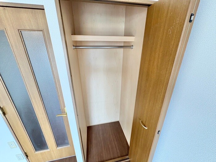 物件内観写真18　(収納)