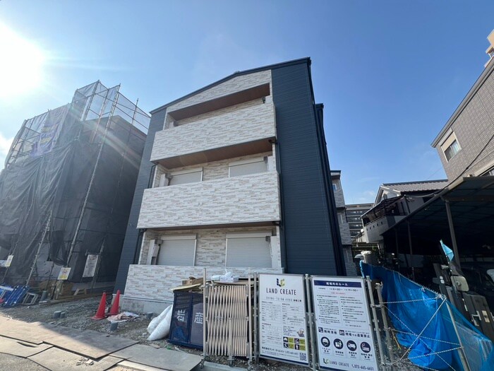 物件外観写真1　(建築中)