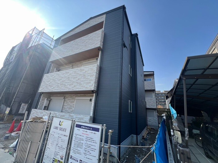 物件外観写真2　(建築中)