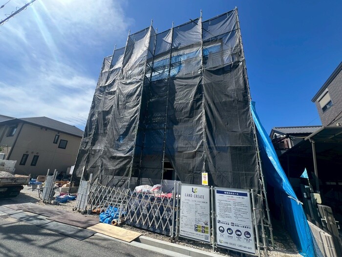 物件外観写真2　(建築中)