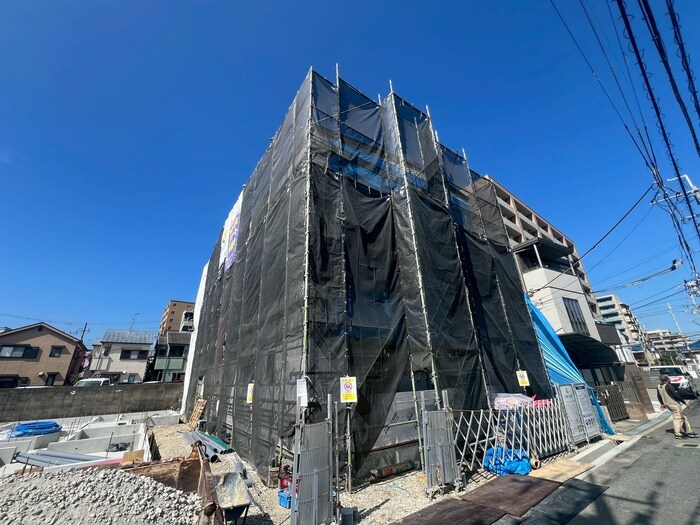 物件外観写真4　(建築中)
