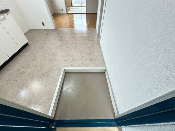 物件内観写真22　(玄関)