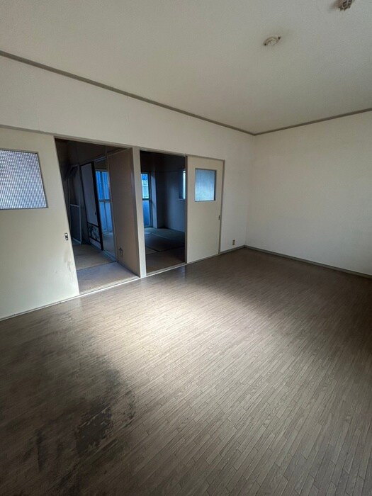 物件内観写真6　(居室)