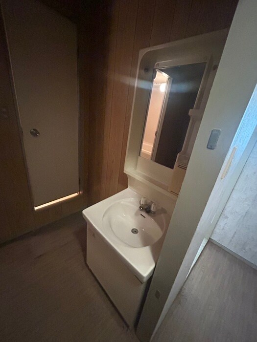 物件内観写真13　(洗面)