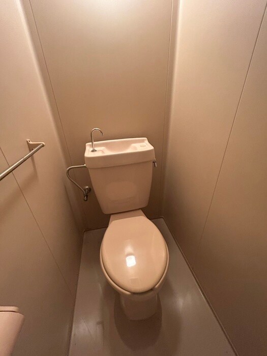 物件内観写真17　(トイレ)