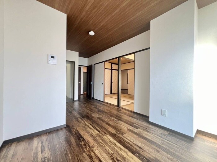 物件内観写真11　(居室)